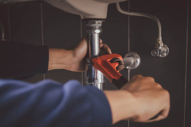 Best Local Plumber Services  in Redwater, TX